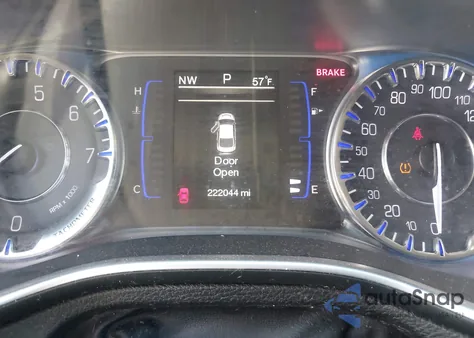 2015 Chrysler 200 Limited z USA, uszkodzony, nr VIN 1C3CCCAB7FN671252